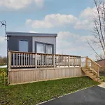 Host & - Kingfisher Apartment Amotherby